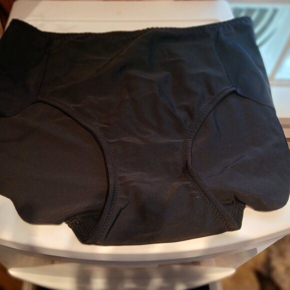 5 PAIRS OF FAMOUS ULA'S BRAND BLACK PANTIES! - Picture 5 of 10